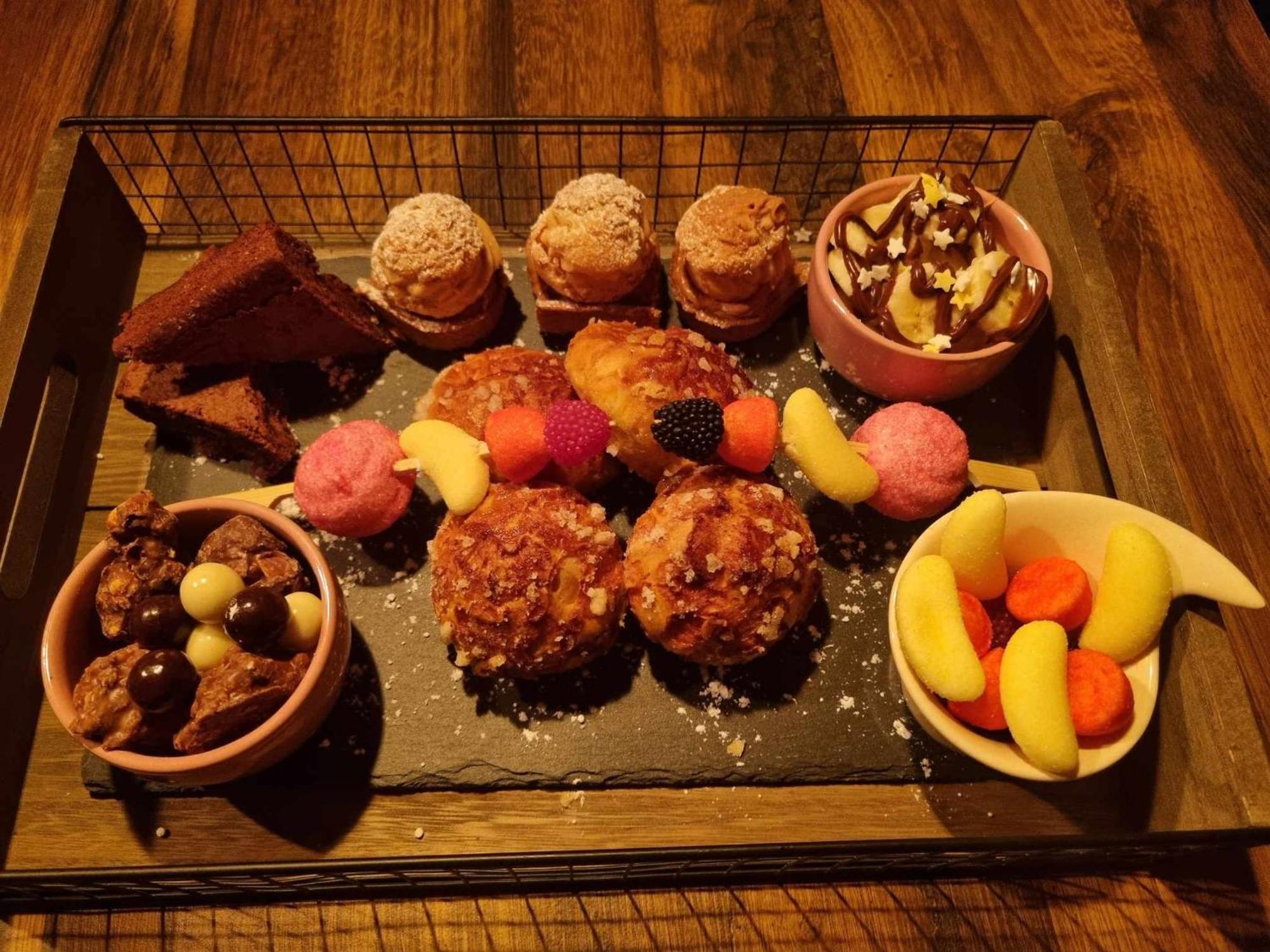 Le Chalet Loft Spa กาเลส์ ภายนอก รูปภาพ