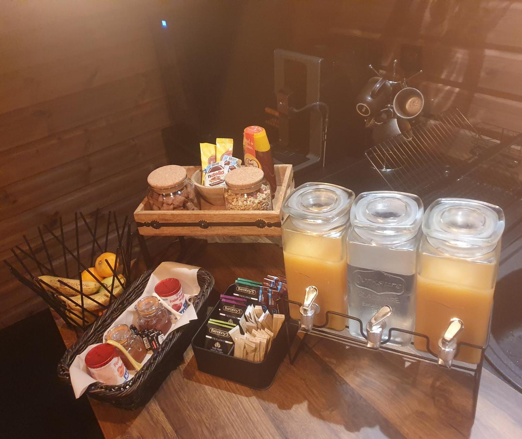 Le Chalet Loft Spa กาเลส์ ภายนอก รูปภาพ