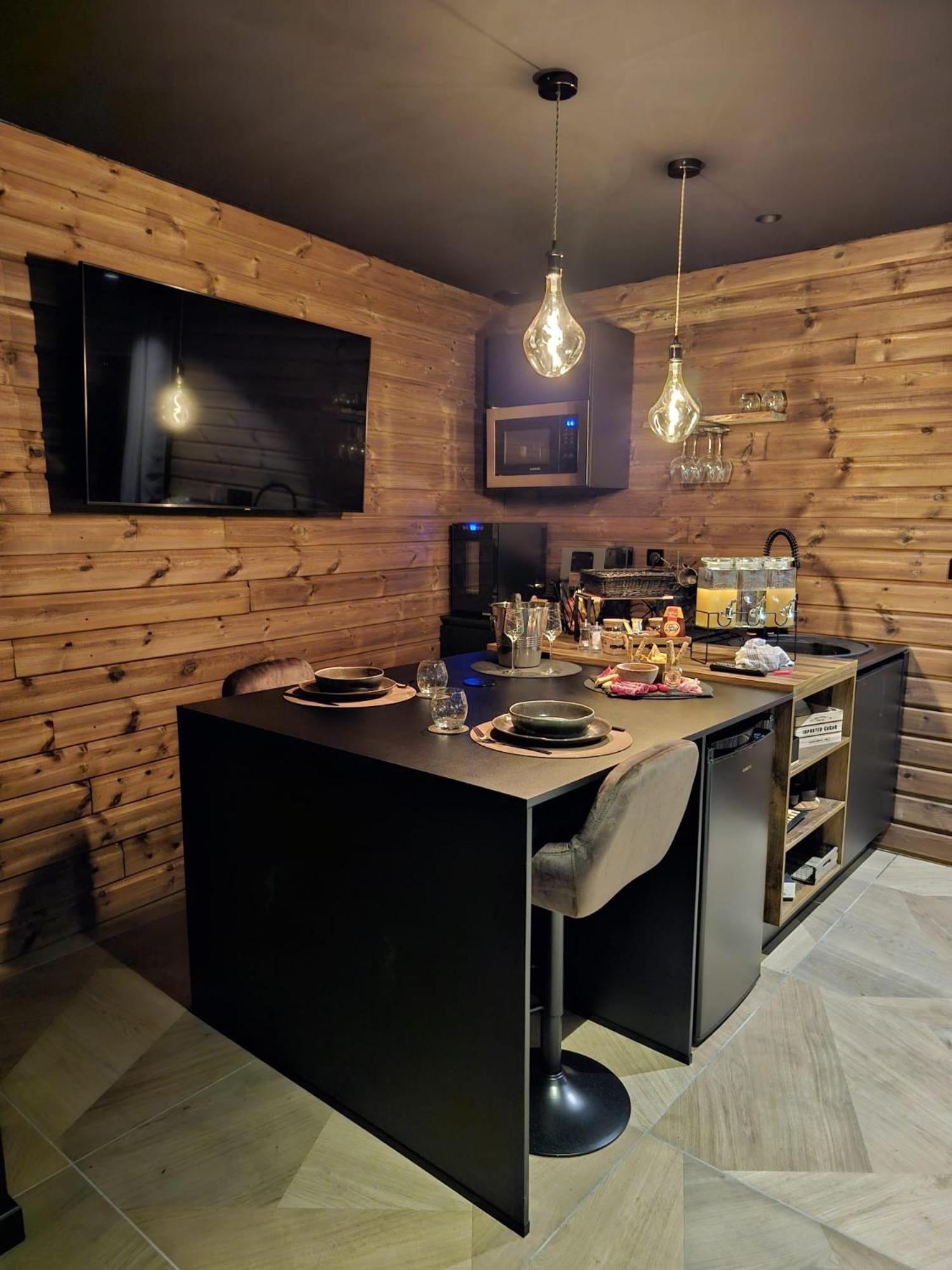 Le Chalet Loft Spa กาเลส์ ภายนอก รูปภาพ