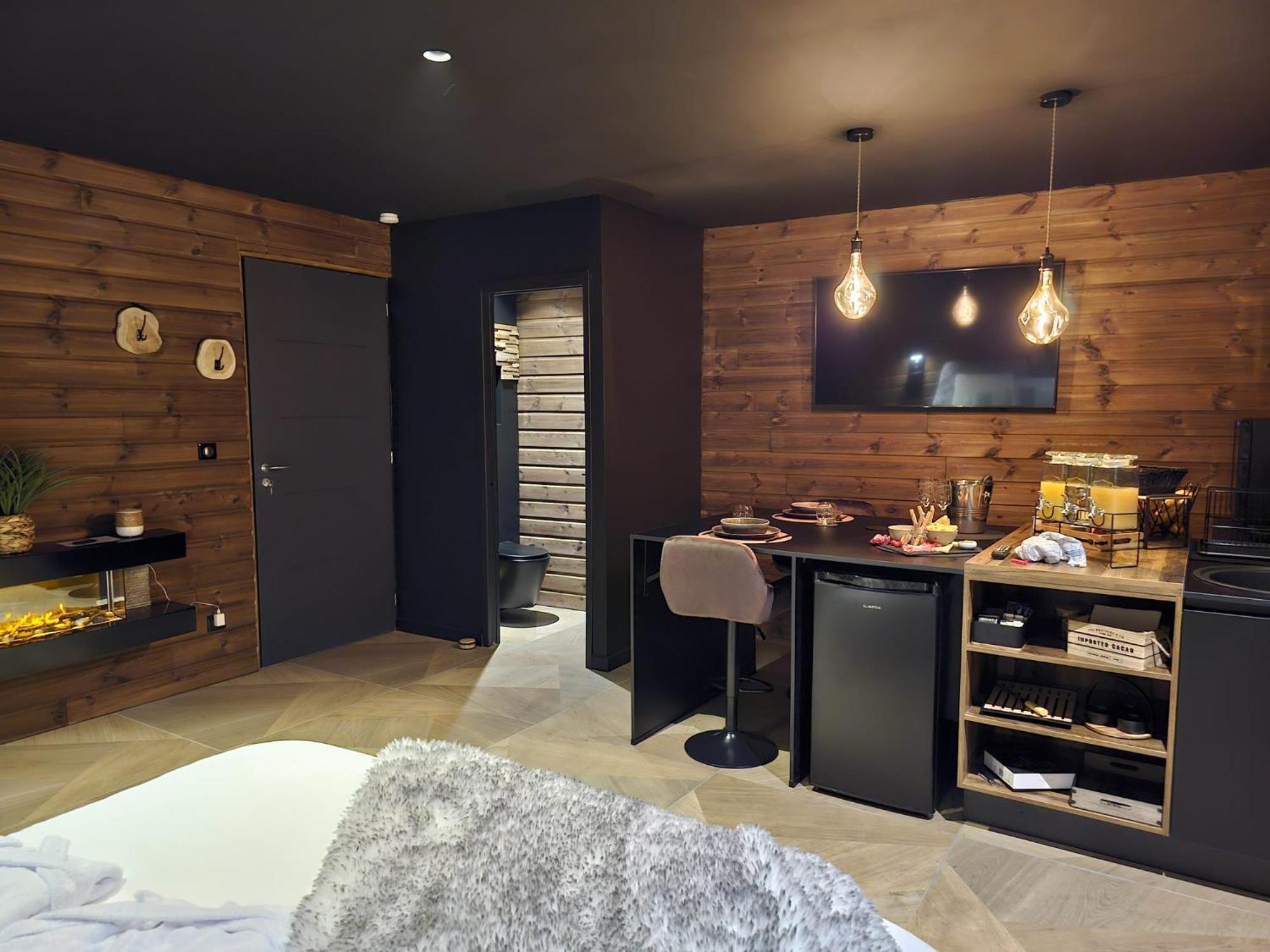 Le Chalet Loft Spa กาเลส์ ภายนอก รูปภาพ