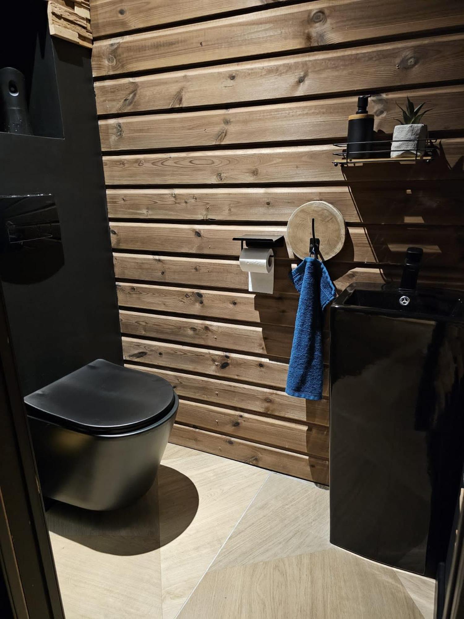 Le Chalet Loft Spa กาเลส์ ภายนอก รูปภาพ