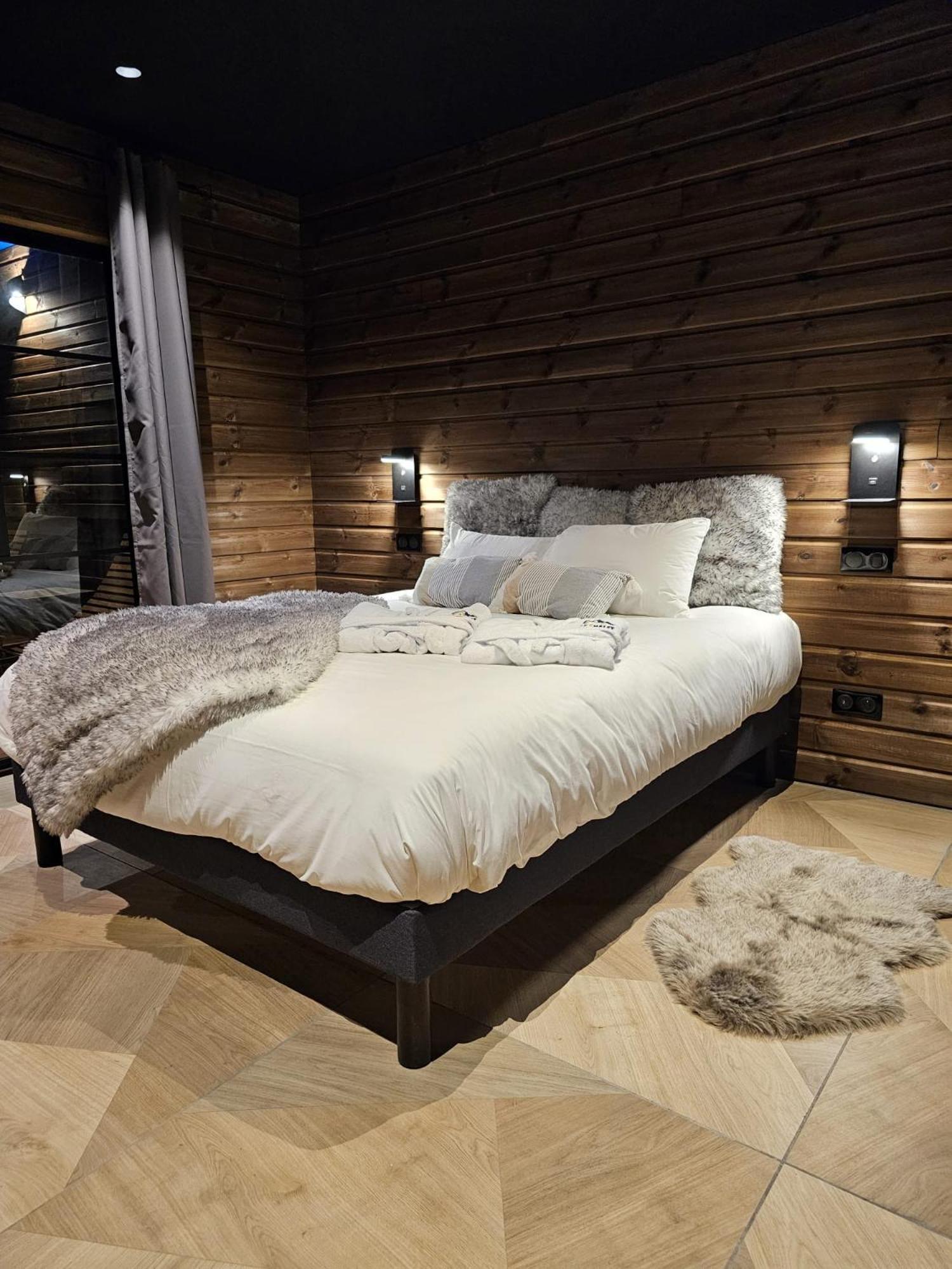 Le Chalet Loft Spa กาเลส์ ภายนอก รูปภาพ